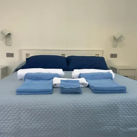Taylor House Guest house *