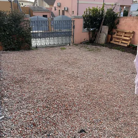 Taylor House Guest house Olbia